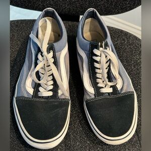 Men’s 7.5 vans